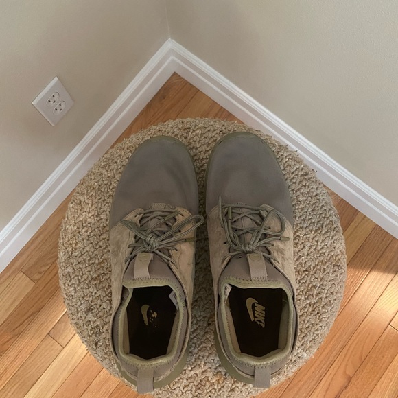 Nike Roshe Men’s Shoes - Picture 3 of 4